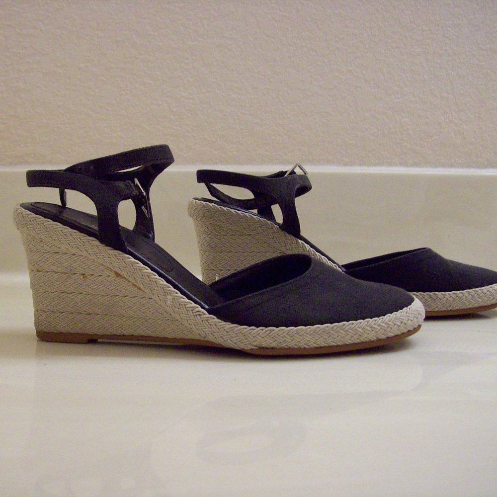 Women's Size 6.5 Espadrille Wedge Sandal